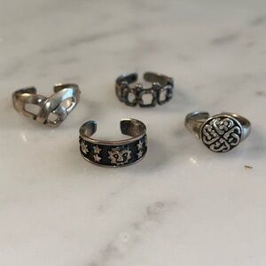 Four Toe Rings
